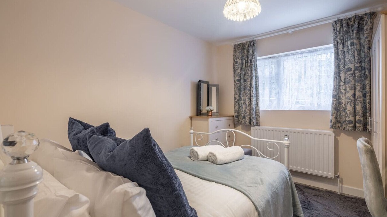 Photo of Bedroom in Arbury