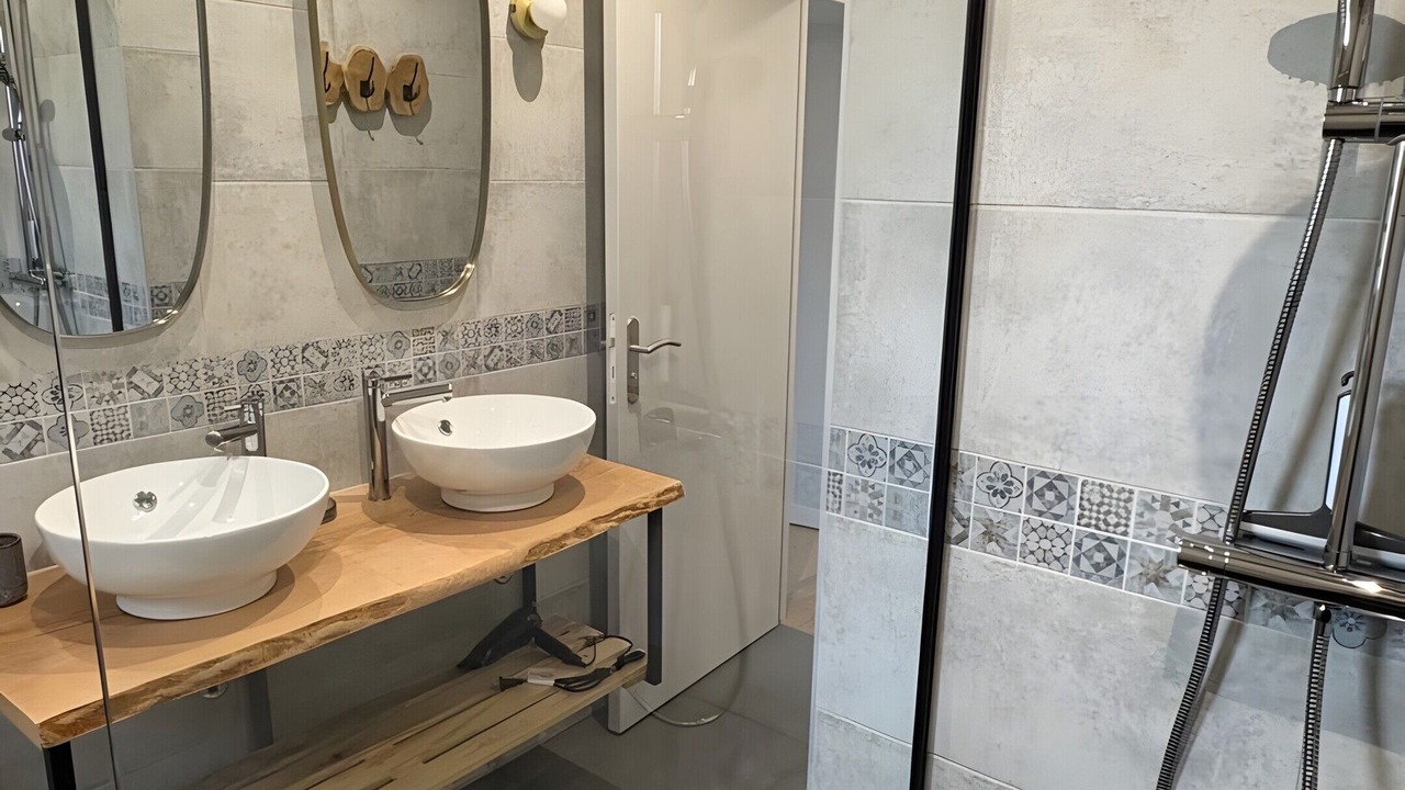 Photo of Bathroom in Saint-Robert