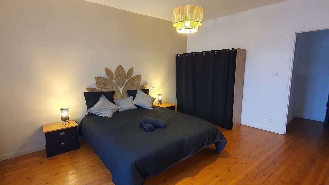 Photo of Bedroom in Lucon