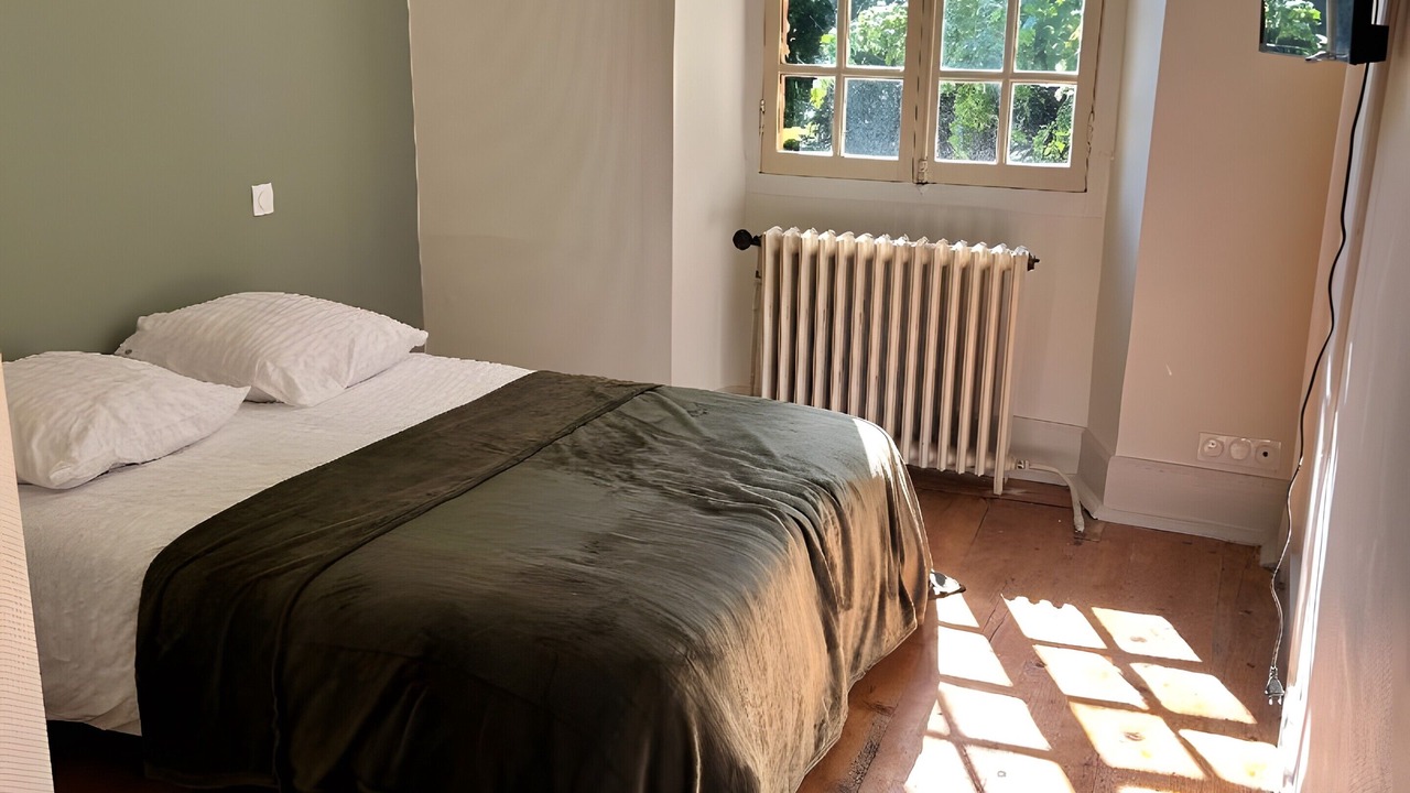 Photo of Bedroom in Vic-en-Bigorre
