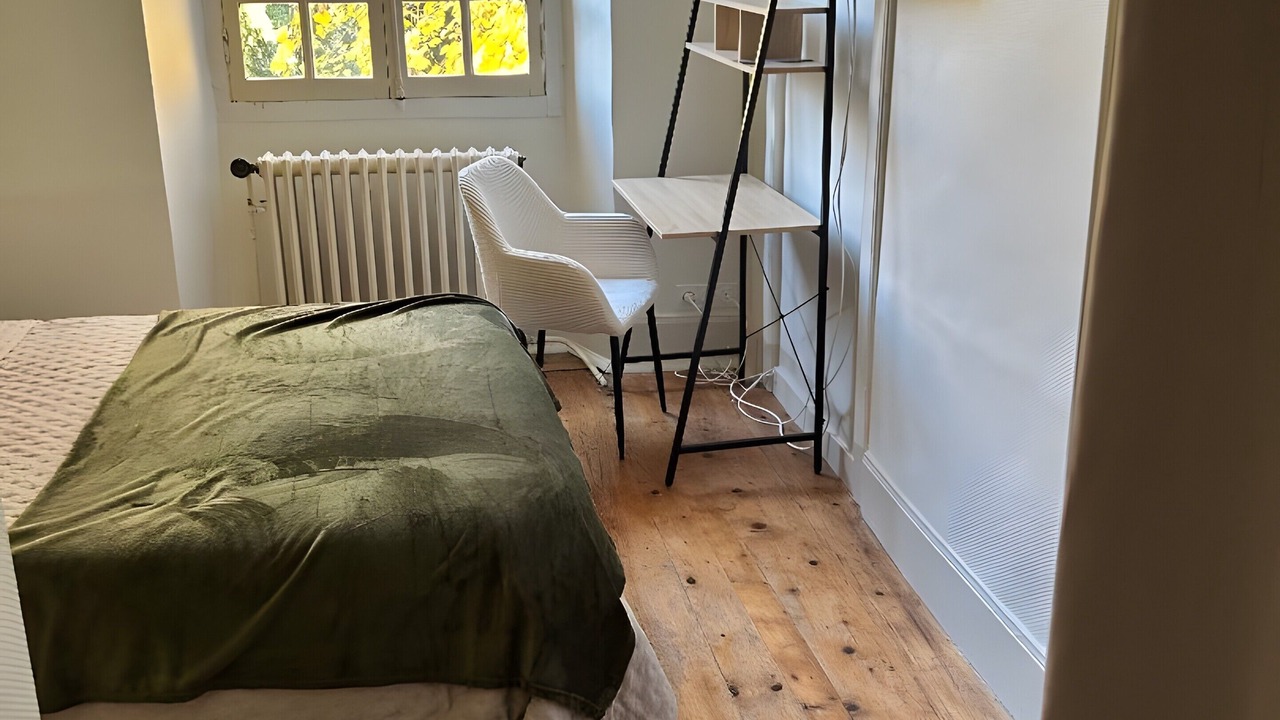 Photo of Bedroom in Vic-en-Bigorre