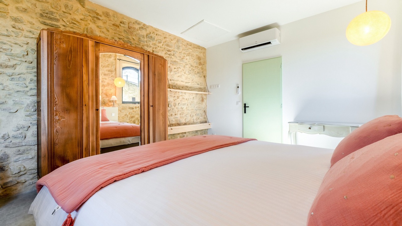 Photo of Bedroom in Laudun