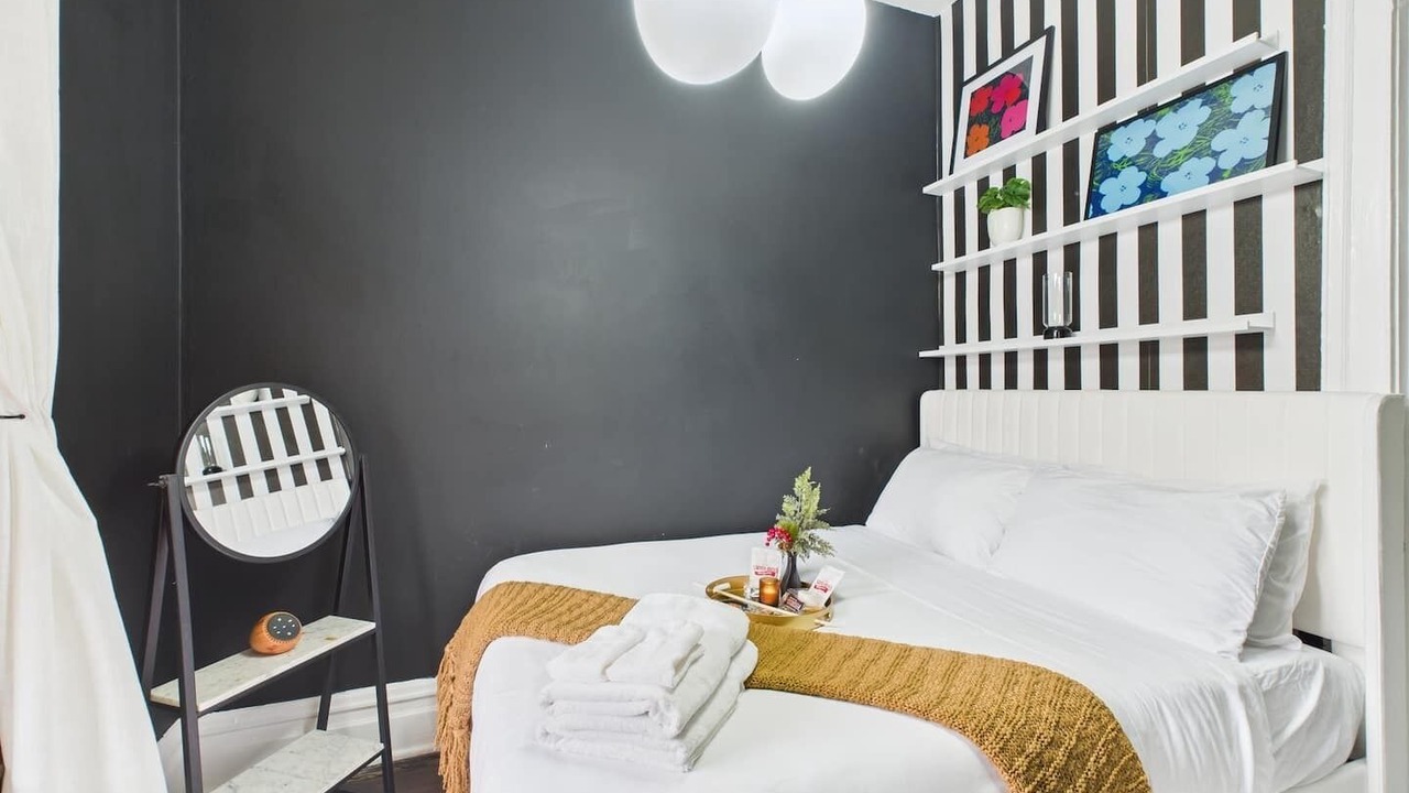 Photo of Bedroom in Wrigleyville