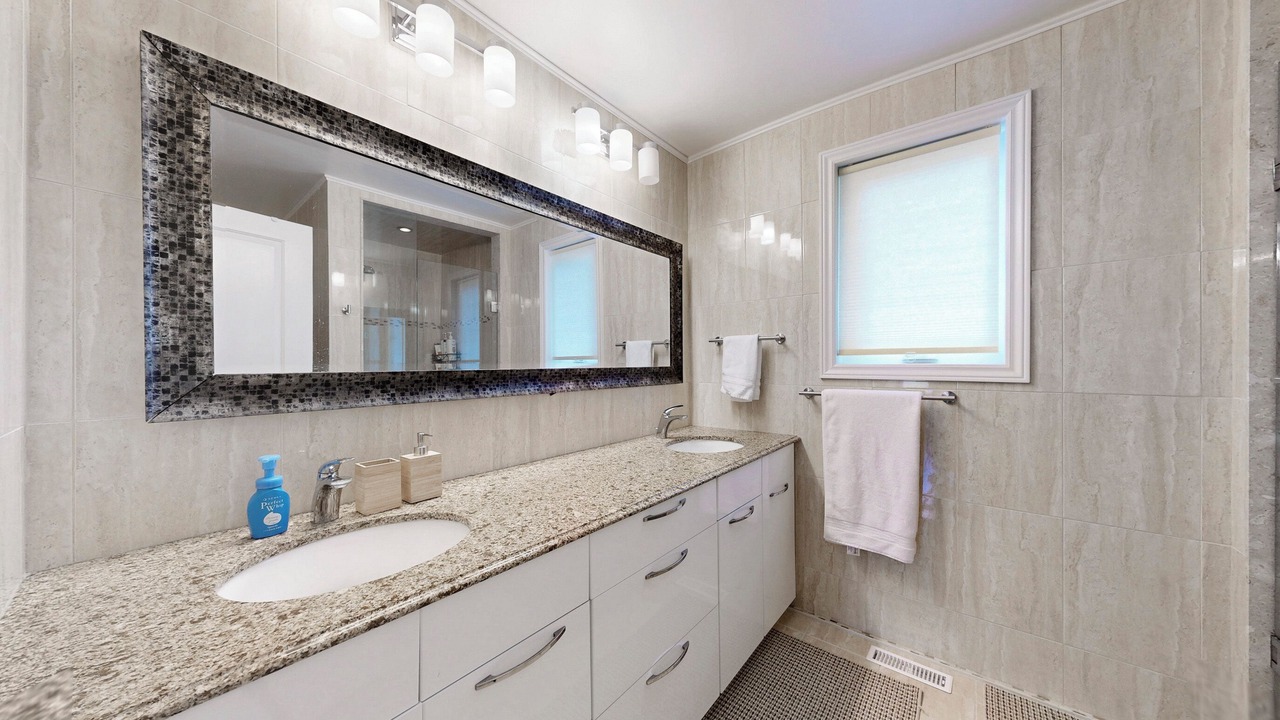 Photo of Bathroom in Willowdale