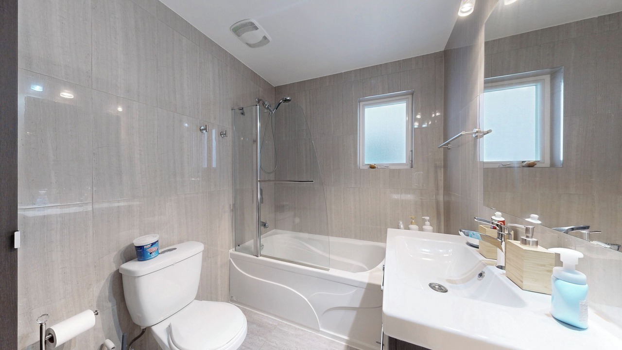 Photo of Bathroom in Willowdale