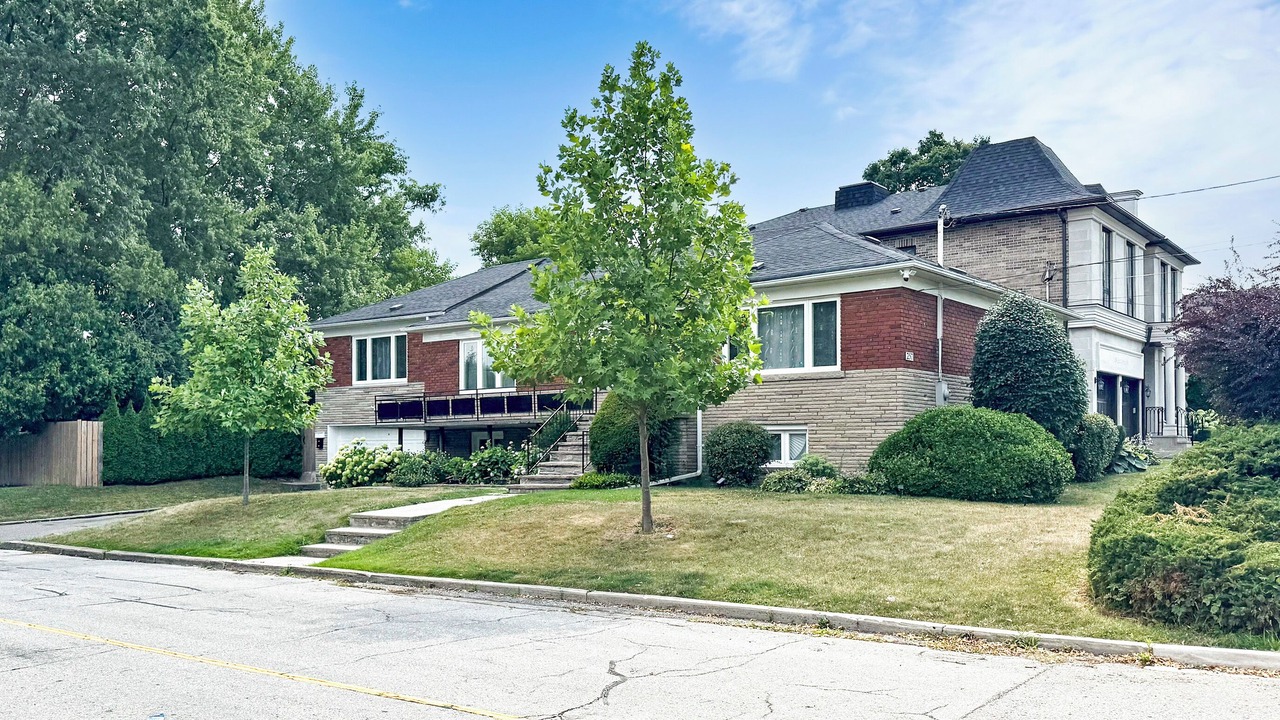 Photo of Outdoor in Willowdale