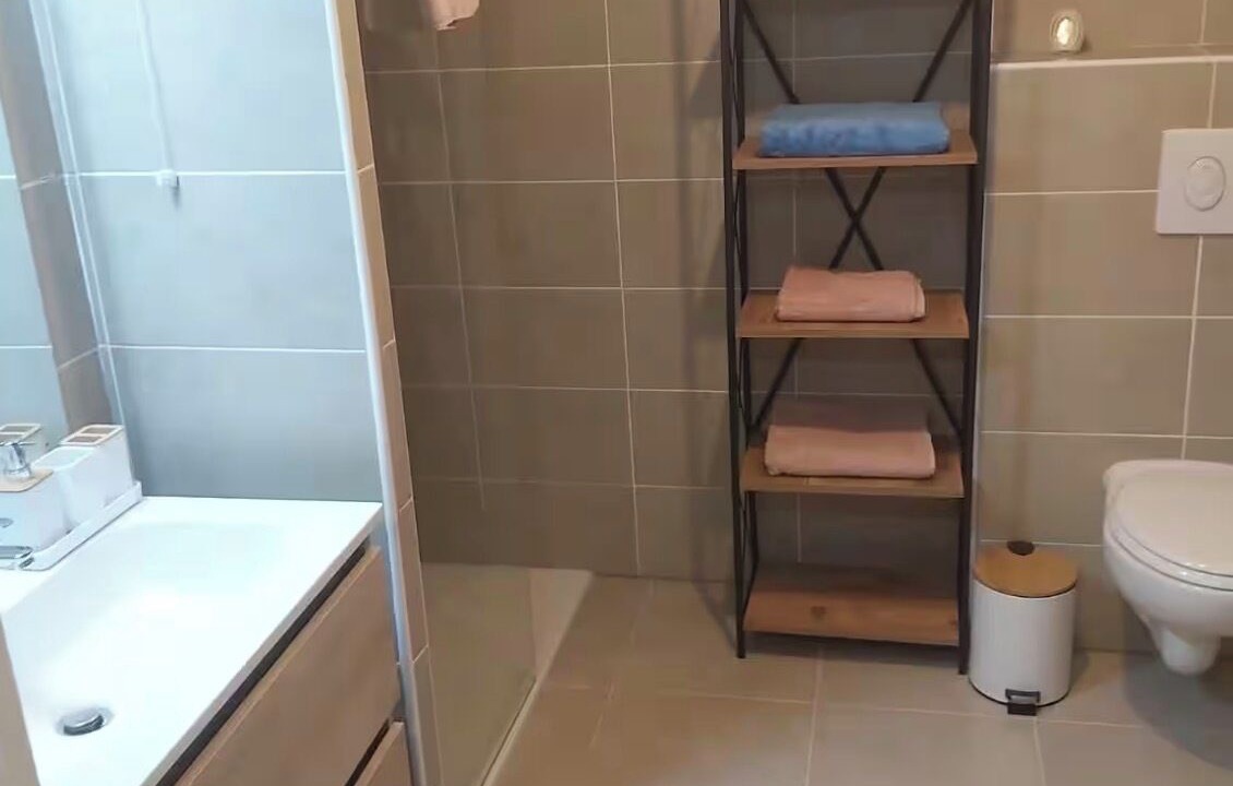 Photo of Bathroom in Saint-Etienne-de-Tinee