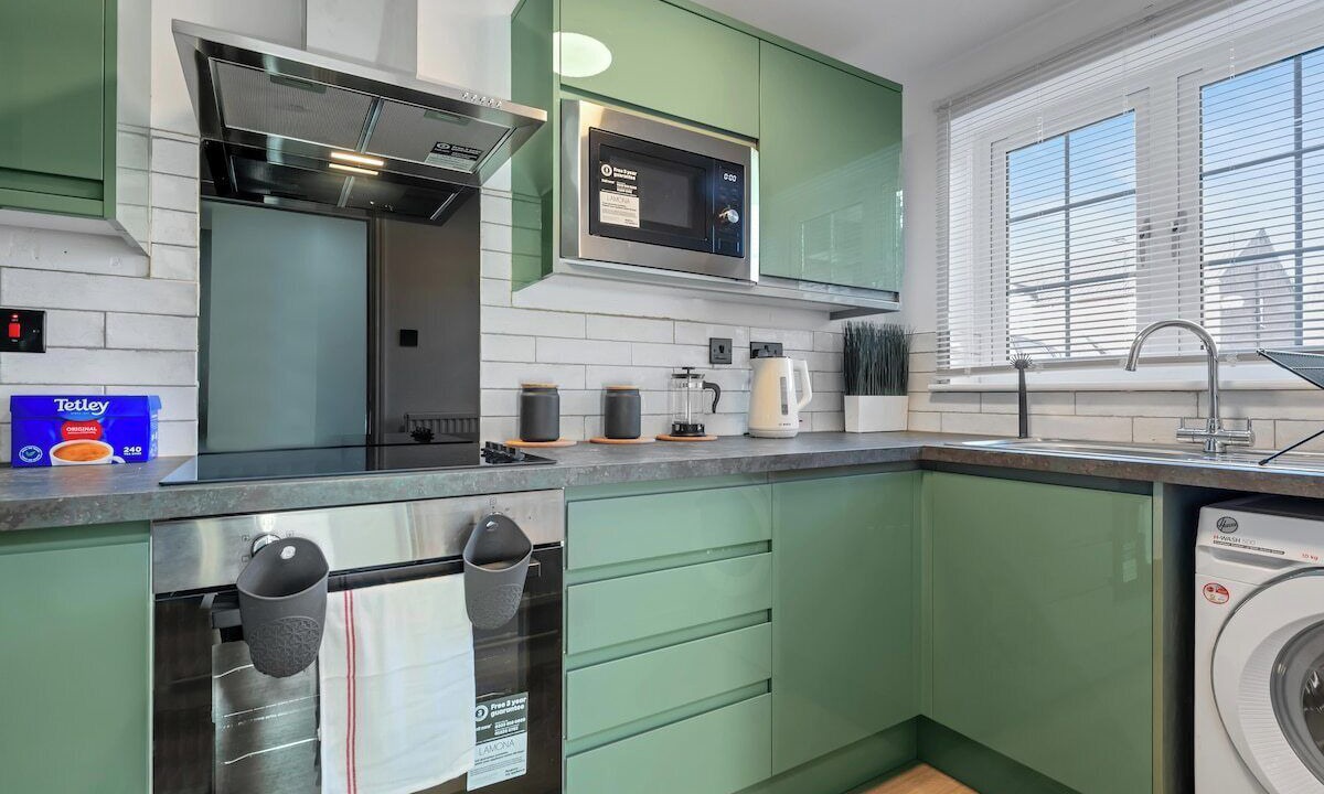 Photo of Kitchen in Gedling