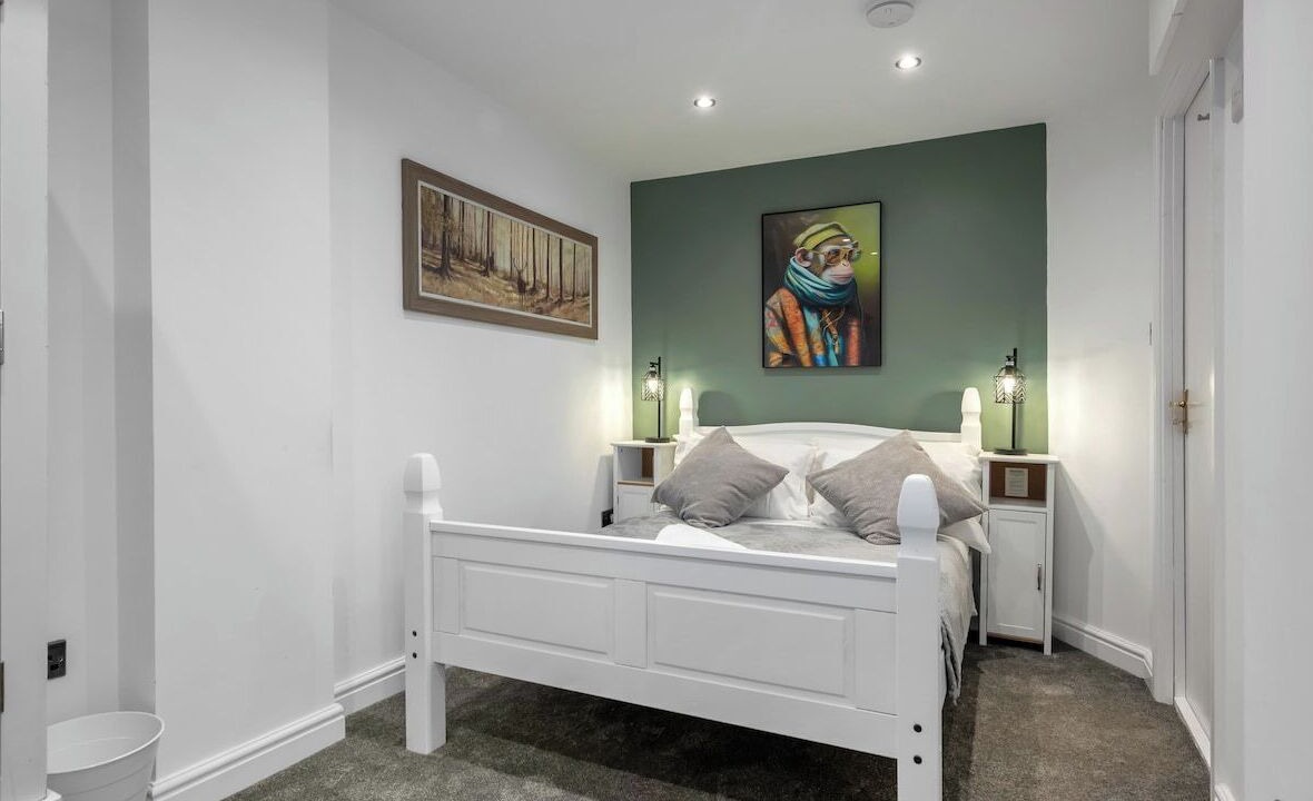 Photo of Bedroom in Gedling