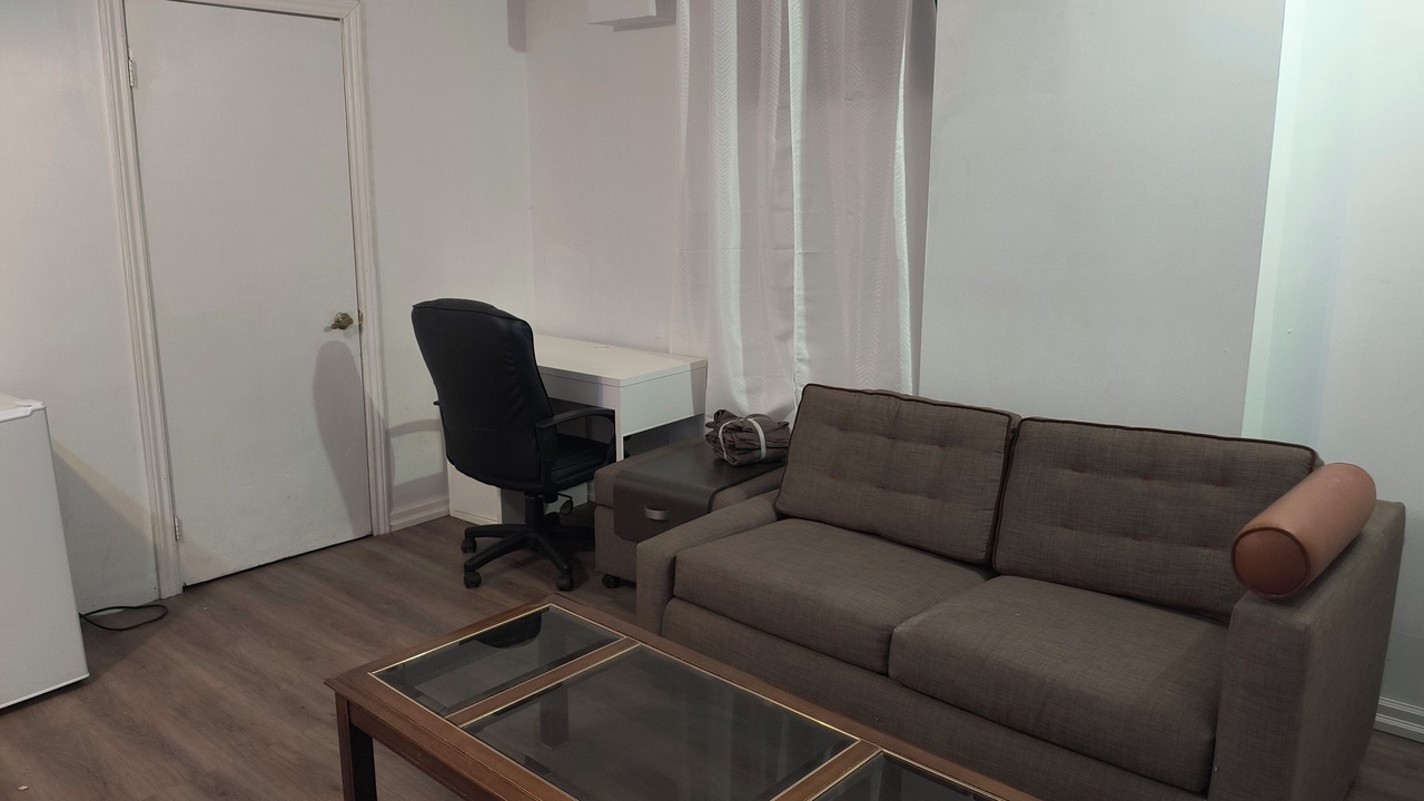 Photo of Livingroom in Rideau Heights