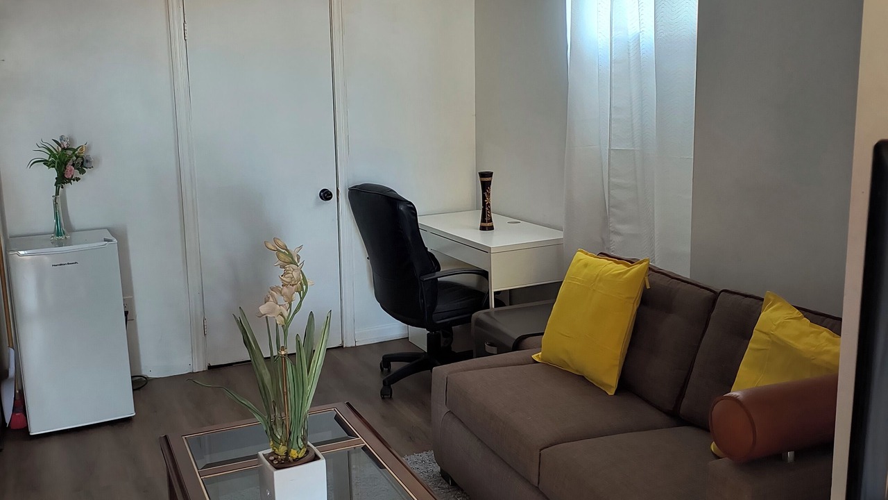 Photo of Livingroom in Rideau Heights