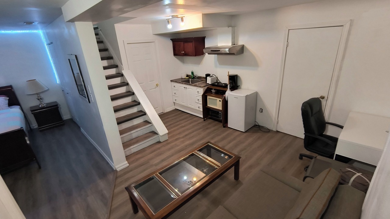 Photo of Livingroom in Rideau Heights