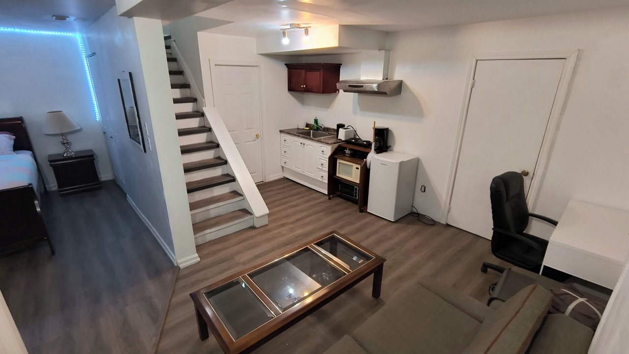 Photo of Livingroom in Rideau Heights