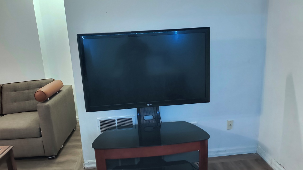 Photo of Livingroom in Rideau Heights
