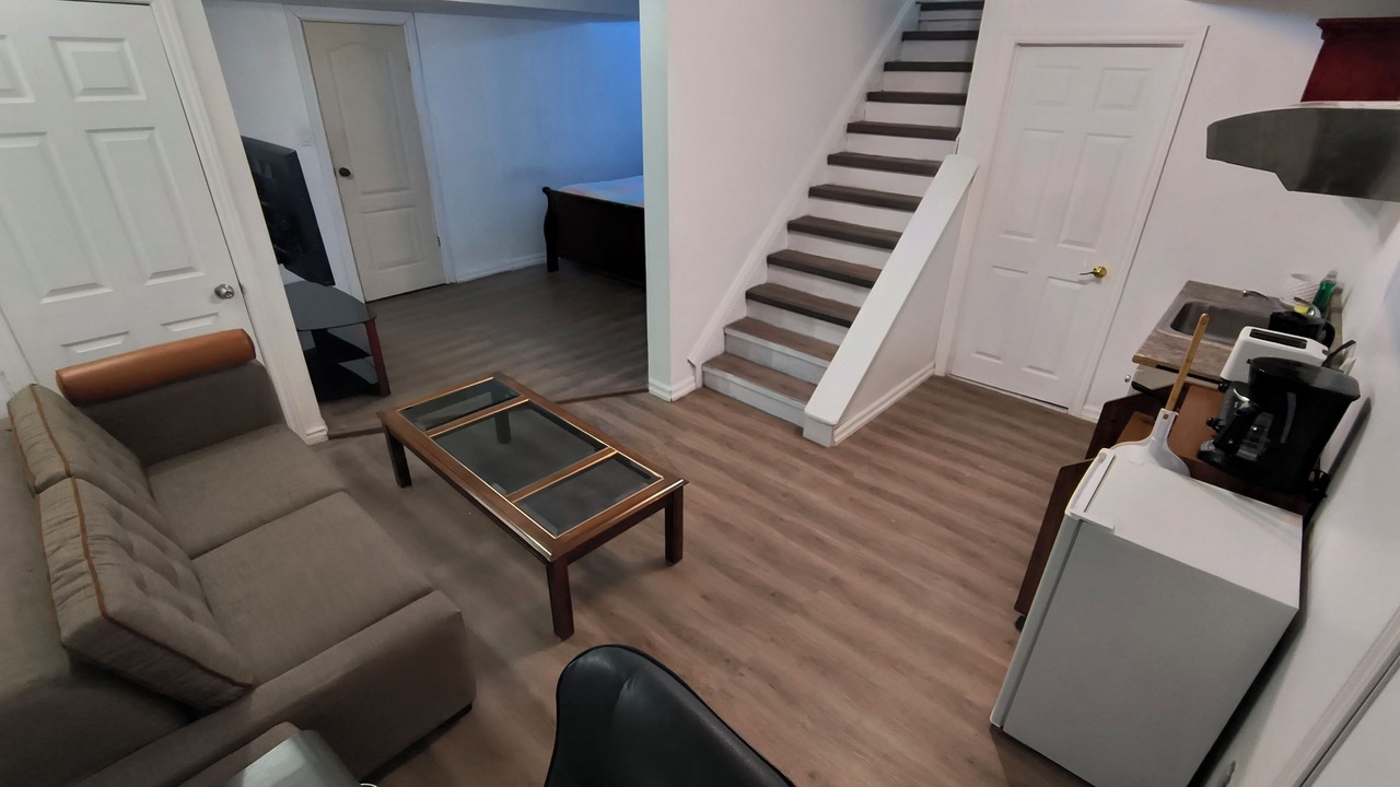 Photo of Livingroom in Rideau Heights