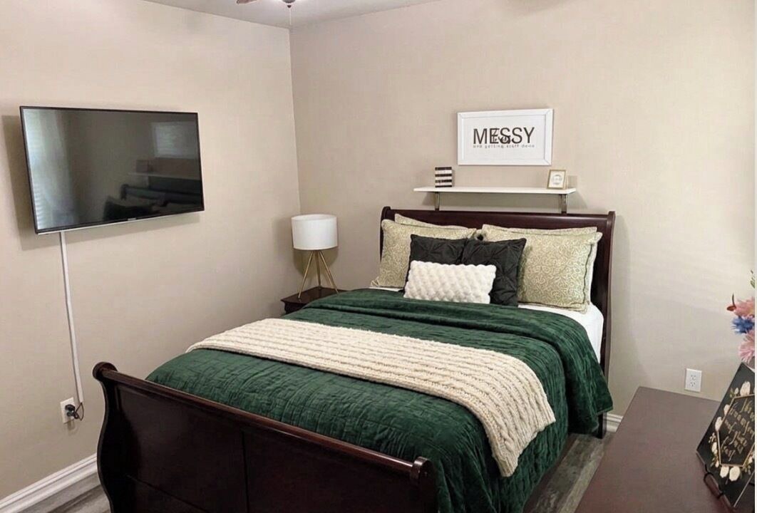 Photo of Bedroom in Glenpool