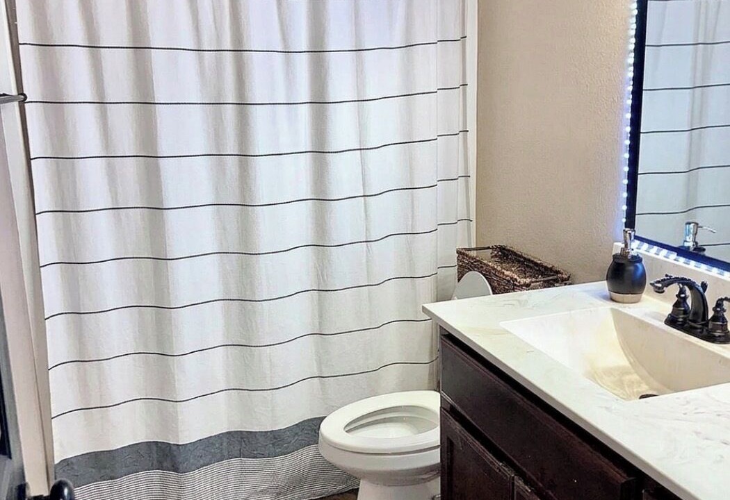 Photo of Bathroom in Glenpool