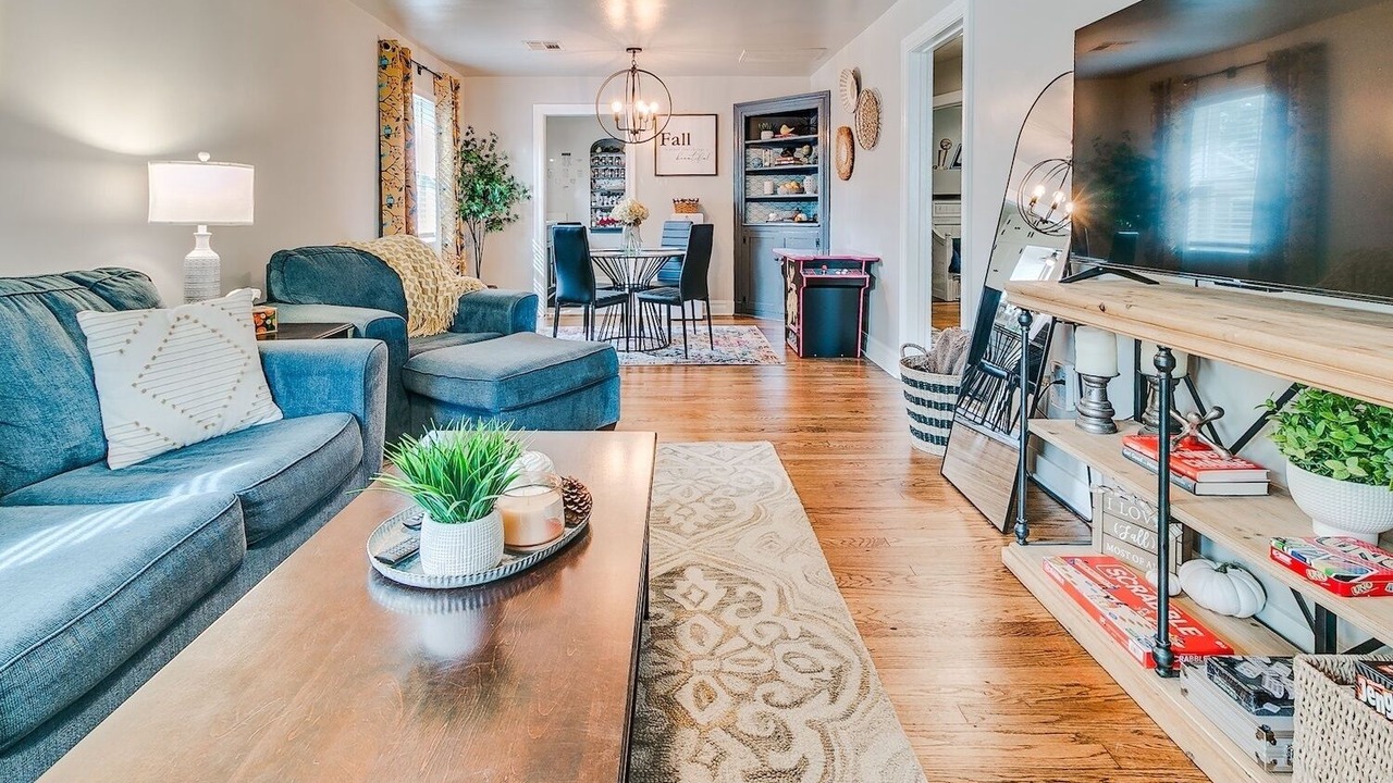 Photo of Livingroom in Central Oklahoma City