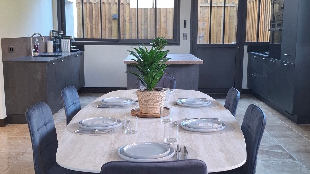 Photo of Others in Branne