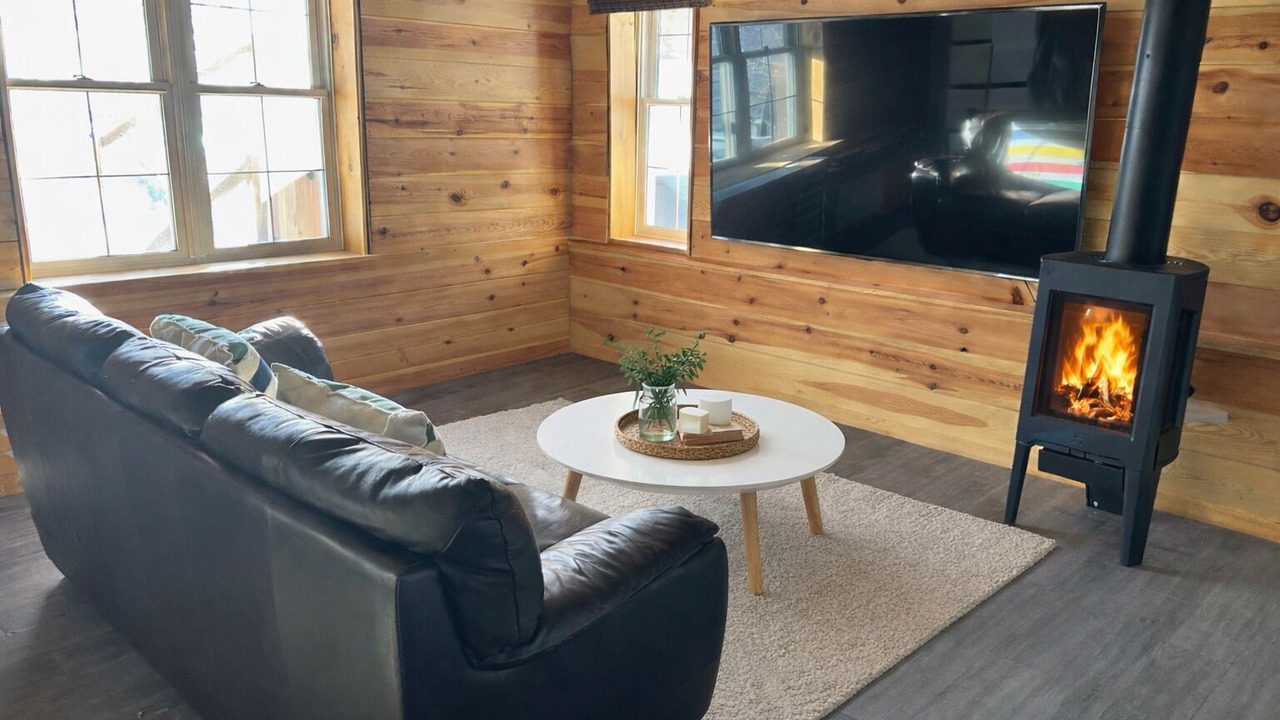 Photo of Livingroom in Kenora