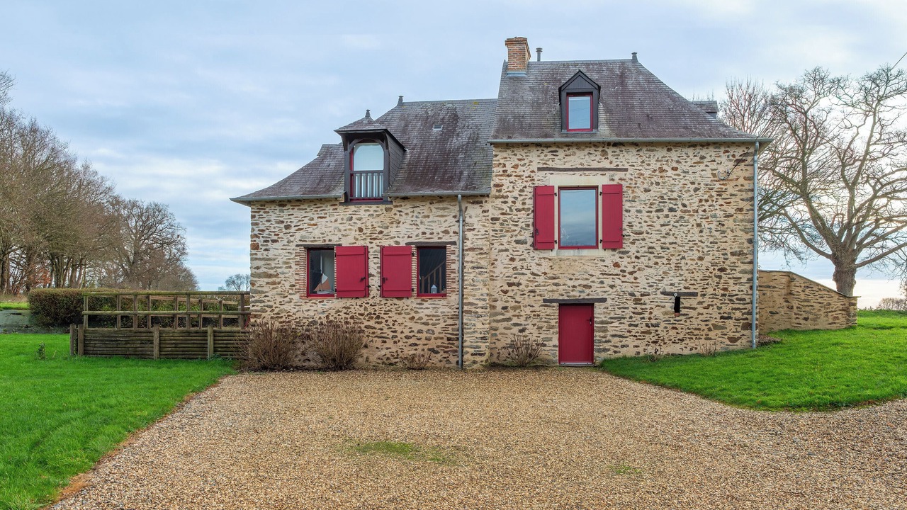 Photo of Outdoor in Cosse-le-Vivien