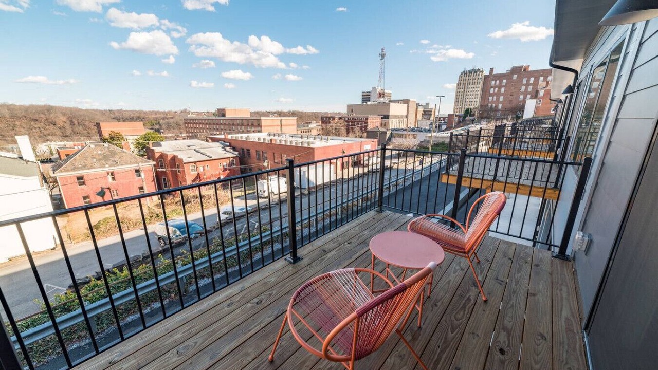 Photo of Outdoor in Court House Hill