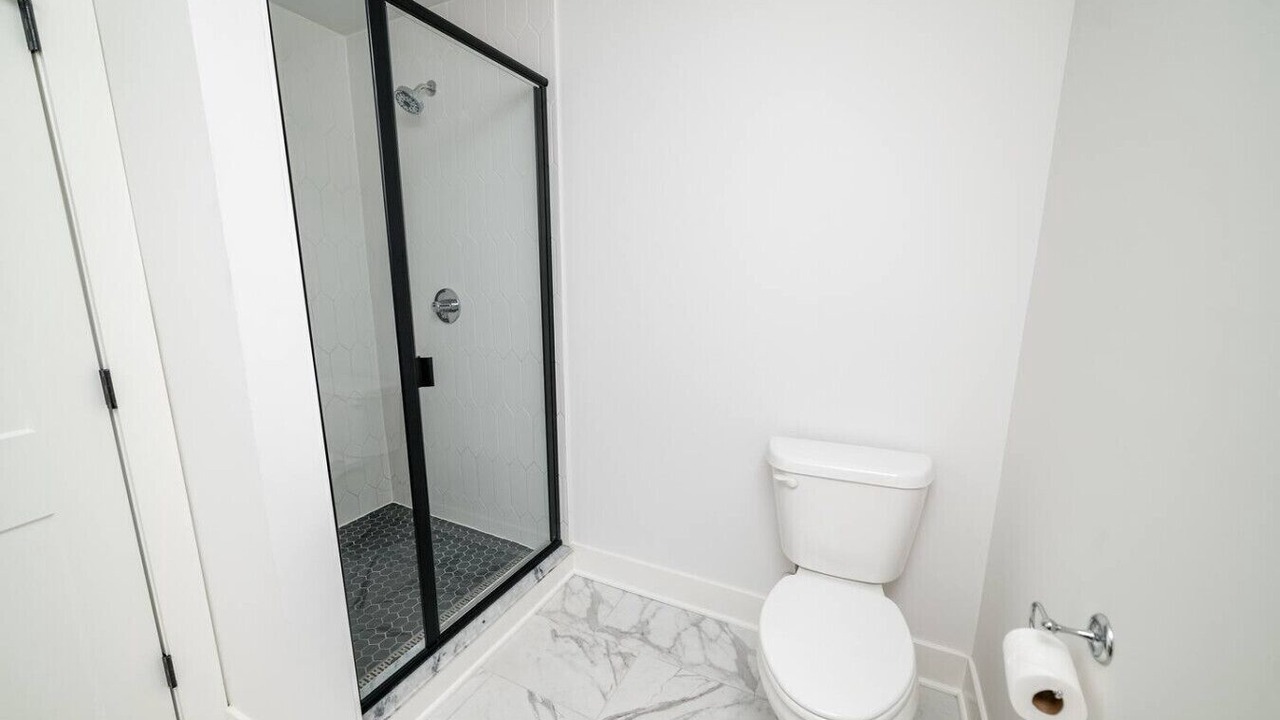 Photo of Bathroom in Court House Hill