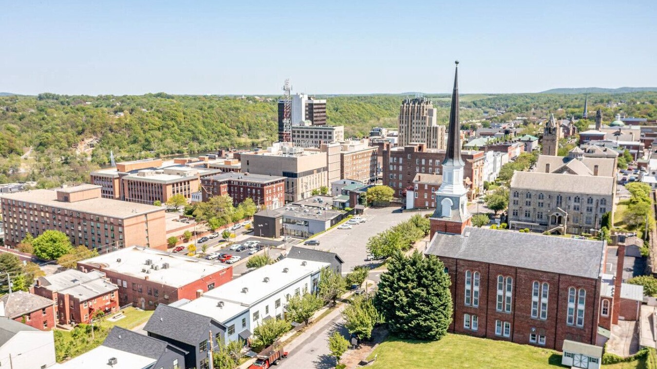 Photo of Outdoor in Court House Hill