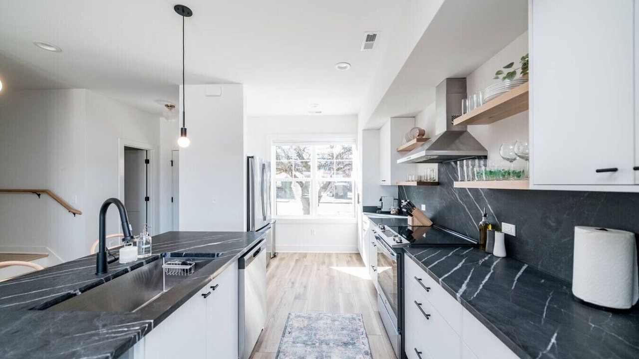Photo of Kitchen in Court House Hill