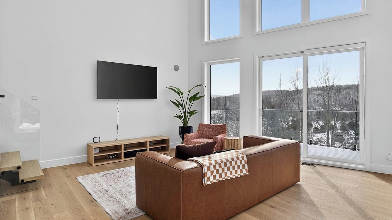 Photo of Livingroom in Saint-Faustin-Lac-Carre