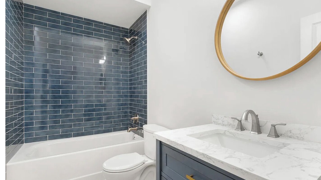 Photo of Bathroom in Smoketown Jackson