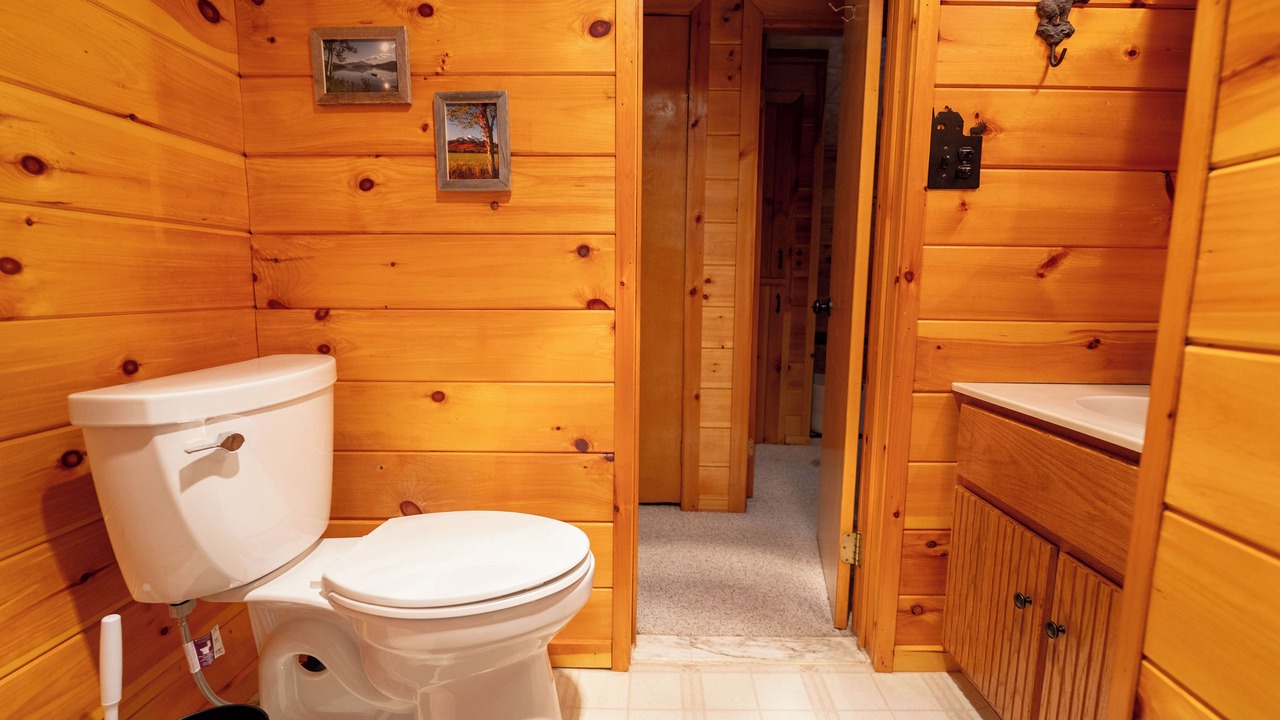 Photo of Bathroom in Jay