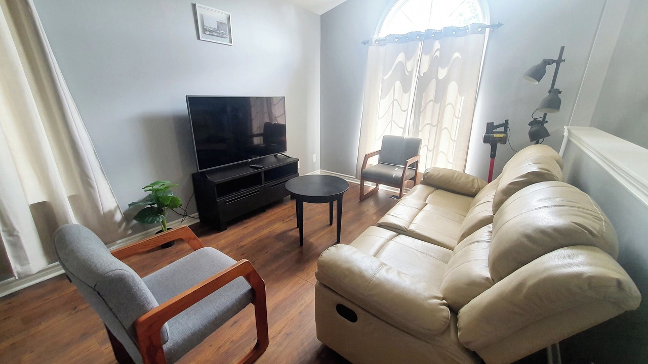 Photo of Livingroom in Kingston