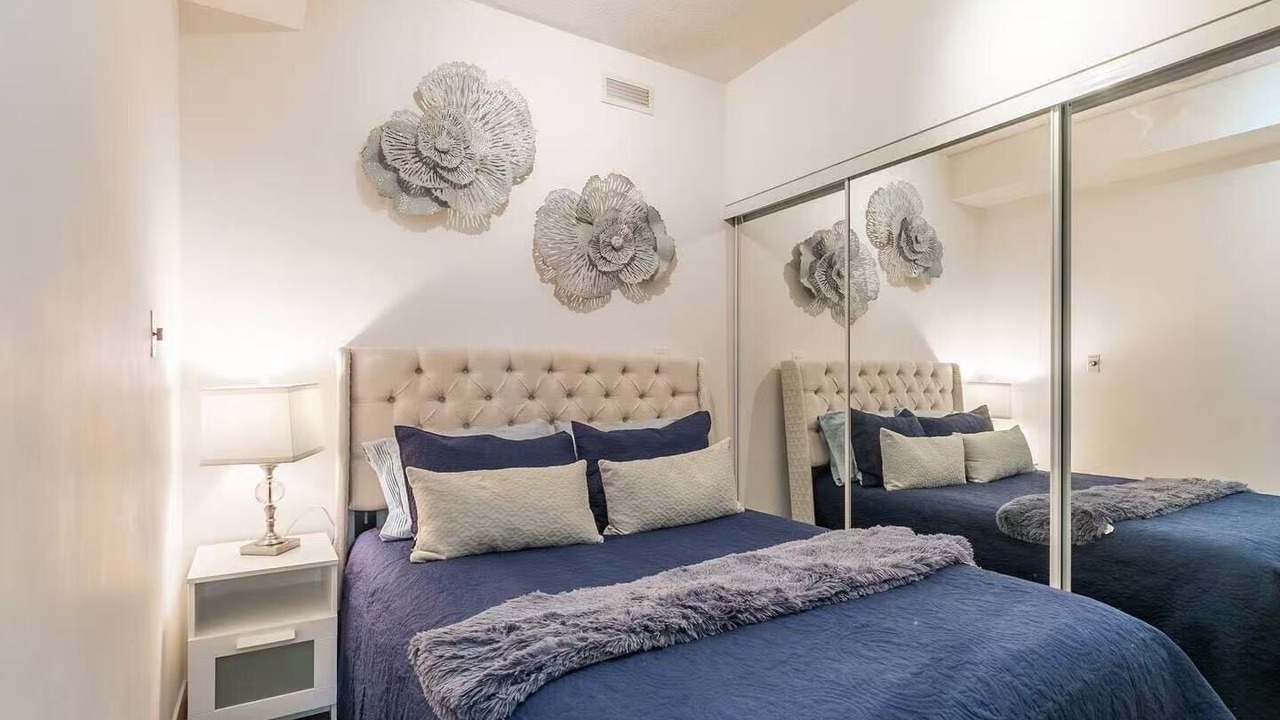 Photo of Bedroom in Financial District