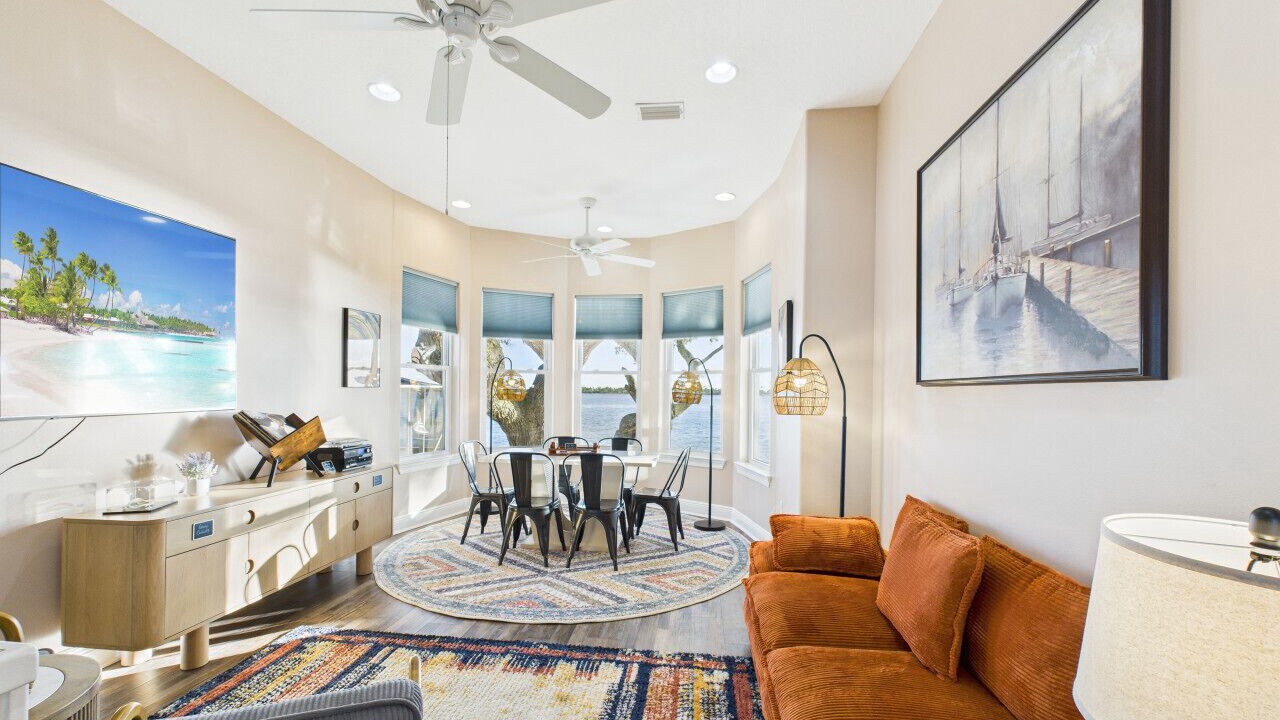 Photo of Livingroom in Mary Esther