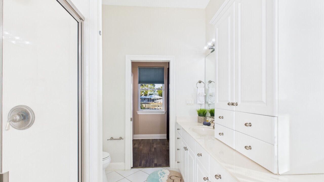 Photo of Bathroom in Mary Esther