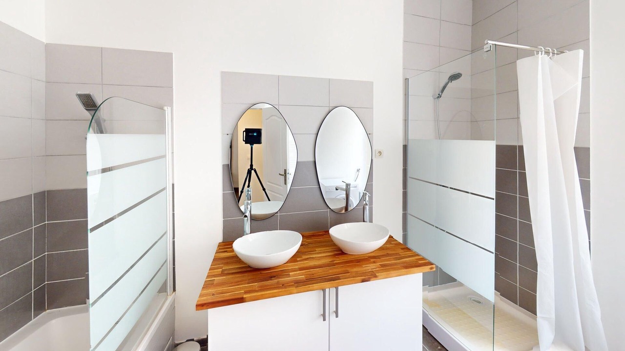 Photo of Bathroom in Sainte Marie - Saint Leon