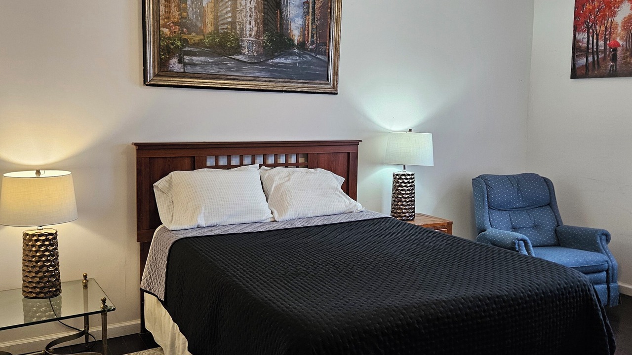 Photo of Bedroom in Vevay