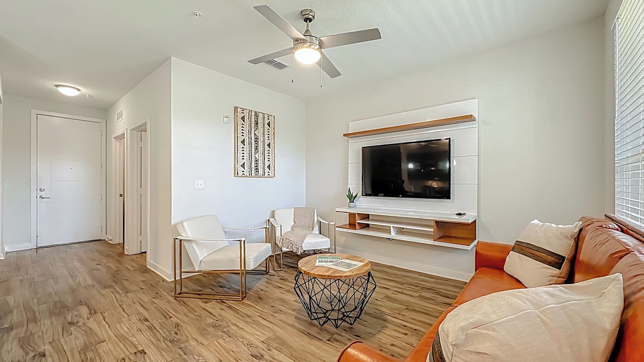 Photo of Livingroom in Deerwood