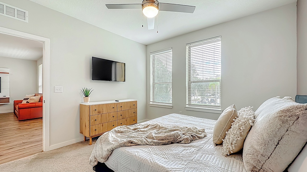 Photo of Bedroom in Deerwood