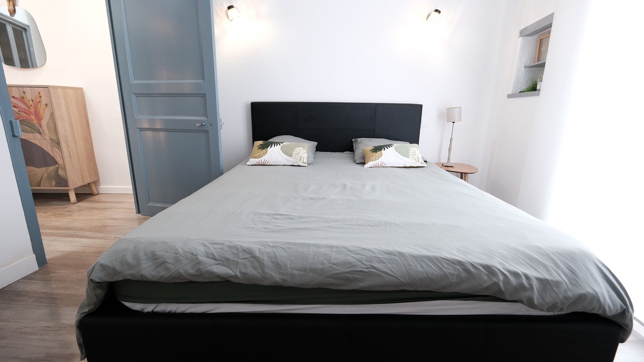 Photo of Bedroom in Thuir