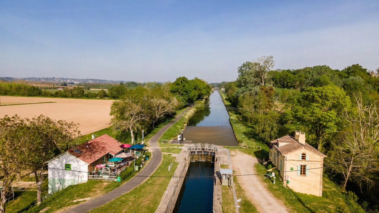 Photo of Others in Bassanne