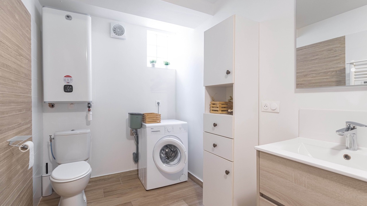 Photo of Bathroom in Saint-Hippolyte