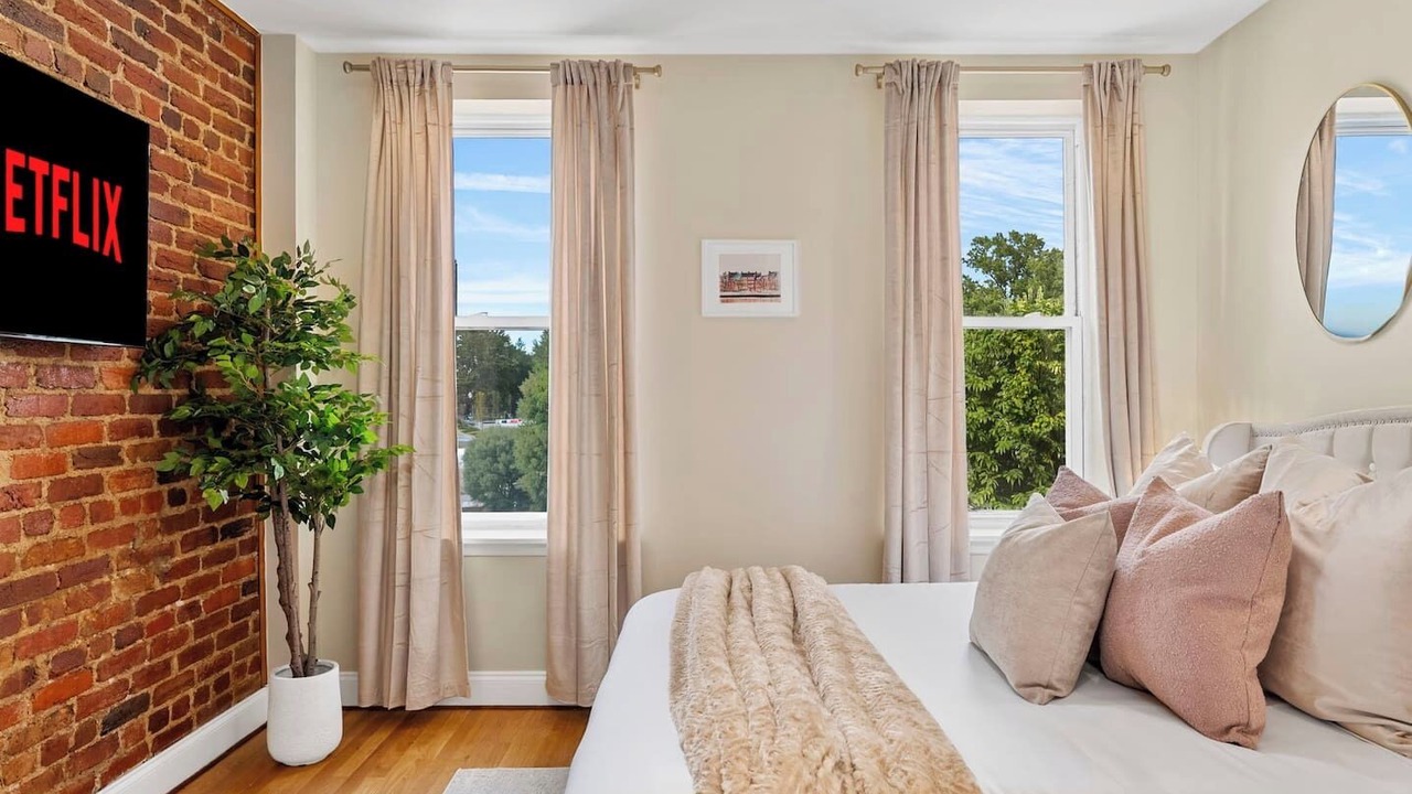 Photo of Bedroom in Shaw