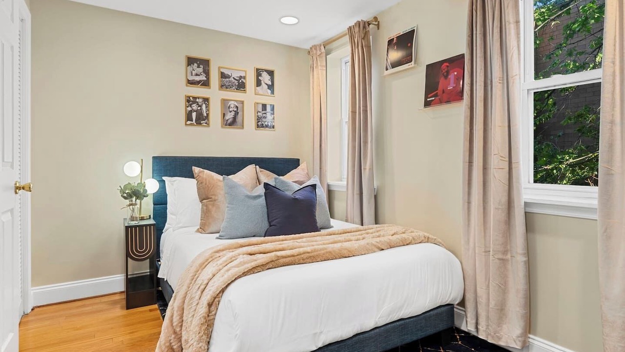 Photo of Bedroom in Shaw