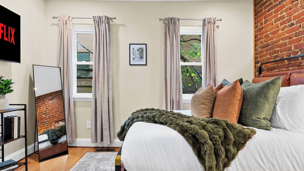 Photo of Bedroom in Shaw