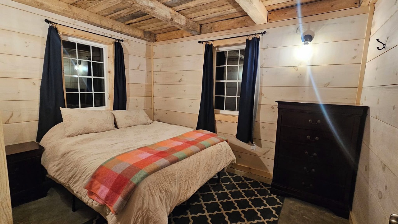 Photo of Bedroom in Caribou