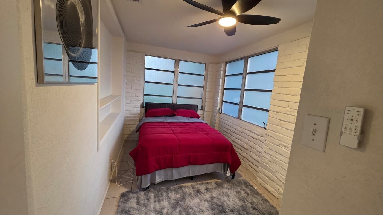 Photo of Bedroom in Golden Glades