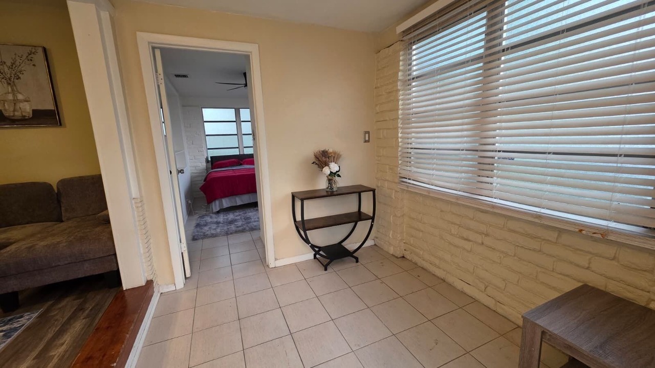 Photo of Bedroom in Golden Glades