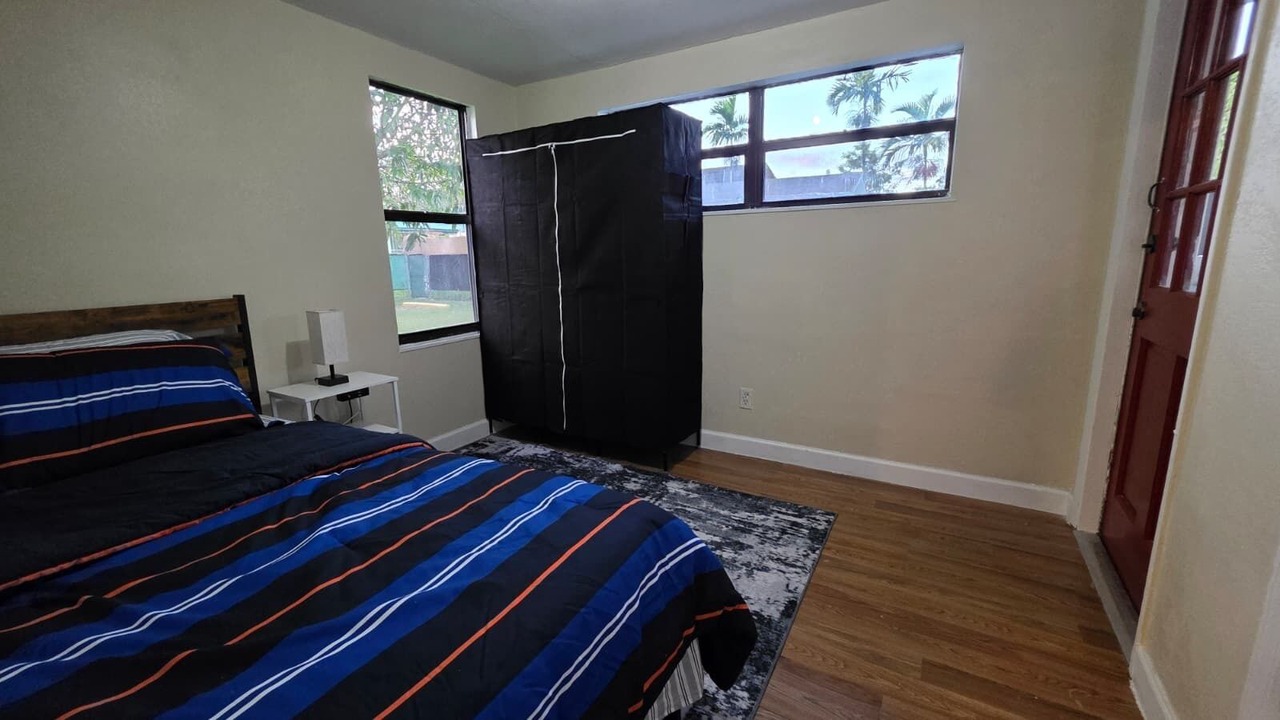 Photo of Bedroom in Golden Glades